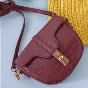 NWT Red Faux Gator Skin Crossbody